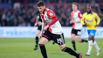 ROTTERDAM, NETHERLANDS - APRIL 9: Santiago Gimenez of Feyenoord  during the Dutch Eredivisie  match between Feyenoord v RKC Waalwijk at the Stadium Feijenoord on April 9, 2023 in Rotterdam Netherlands (Photo by Pim Waslander/Soccrates/Getty Images)