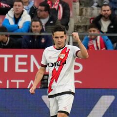 Sergio Camello se reivindica antes del regreso de De Tomás