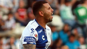 Edwin Cardona, volante de Pachuca de México