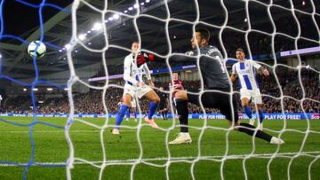 West Ham choca con el muro de Brighton y Pellegrini tropieza