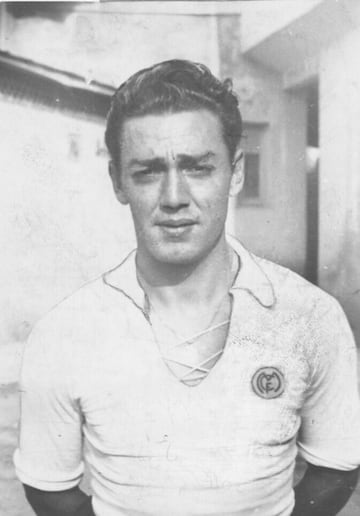 Jugó con el Real Madrid la temporada 1945-46 y con el Celta la temporada 1946-47.