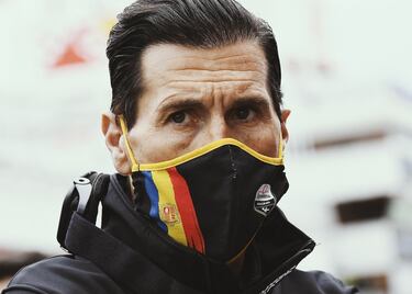 Xaus ha sido un todoterreno del motociclismo. Comenzó en Supersport 1994, en 1995 disputó cuatro carreras en el Mundial de 250cc y trofeo FIM de Thunderbike. En 2001 debutó en la máxima categoría de Superbikes con una Ducati oficial, ganando en once ocasiones y llegando a ser subcampeón. Probó fortuna en MotoGP en el año 2004, siendo nombrado ‘rookie’ del año. Como representante, lleva las carreras de varios pilotos del Mundial y actúa como embajador de Andorra para captar deportistas al Principado. Además, es el director deportivo del equipo Esponsorama Racing de MotoGP.