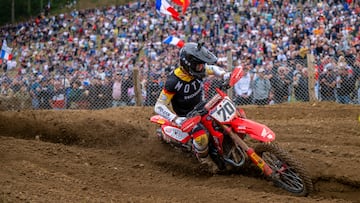 R¨²ben Fern¨¢ndez, con la Honda en el MXGP de Francia.
