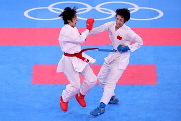 Yin Xiaoyan compite contra Mayumi Someya en el combate de -61kg