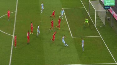 El juez de línea acertó al señalar el fuera de juego de Morata