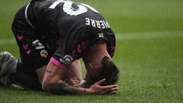 El Sabadell se ahoga contra los rivales directos