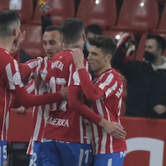 Un gol de Djuka en la prórroga mantiene vivo al Sporting