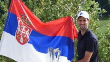 Djokovic aplasta a Raonic e iguala a 27 Masters con Nadal