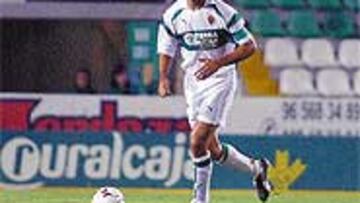 <b>MUY IMPORTANTE PARA EL CLUB. </b>Así definió Iru a Benja, actual capitán del Elche.