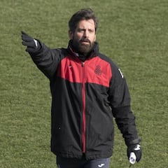 Quique: "Gerard Moreno está al nivel de Iago Aspas"