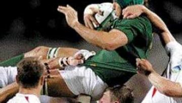 <b>IRONIZA.</B> Woodward se ha tomado con humor las críticas de los tabloides australianos.