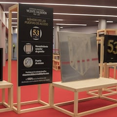 Una red, el escudo, un mural... en la exposición del Calderón