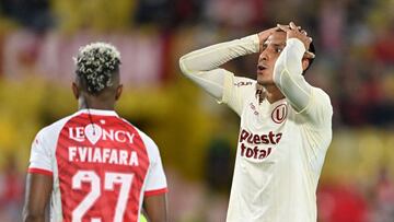 Universitario's forward Alex Valera gestures during the Copa Sudamericana group stage second leg football match between Colombia's Independiente Santa Fe and Peru's Universitario at the Nemesio Camacho "El Campin" stadium in Bogota on June 8, 2023. (Photo by Juan BARRETO / AFP)