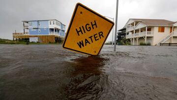Las fuertes lluvias que se registraron en North Carolina y Georgia el jueves por la mañana, causando inundaciones, activaron la alerta de tornados.