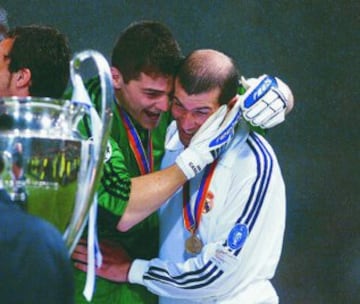 Los dos protagonistas del encuentro celebrando la consecución de la novena Champions del Madrid.