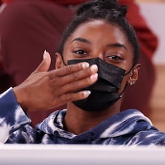 No son Djokovic: emotivo apoyo a Simone Biles de tres figuras de Tokio 2020