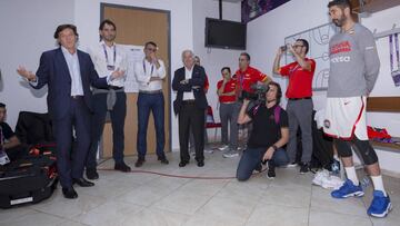 Jos&eacute; Ram&oacute;n Lete y Jorge Garbajosa, con la Selecci&oacute;n.