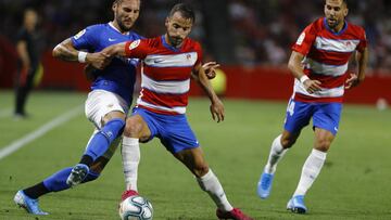 Soldado marcó su primer gol oficial con el Granada.