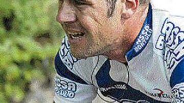 <b>PROBLEMAS.</B> Aitor sufre una inflamación en los bronquios.