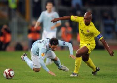 Jugó desde el 2002 hasta el 2013 siendo el segundo jugador que más partidos ha jugado de amarillo con un total de 363 partidos.