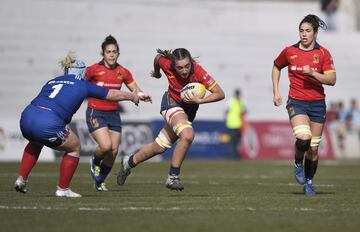 Imágenes de la semifinal del Campeonato de Europa de rugby femenino disputada en el Estadio Central de la Universidad Complutense entre la selección española, dirigida por José Antonio Barrio, y la selección rusa.