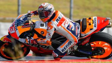 Márquez mira hacia delante