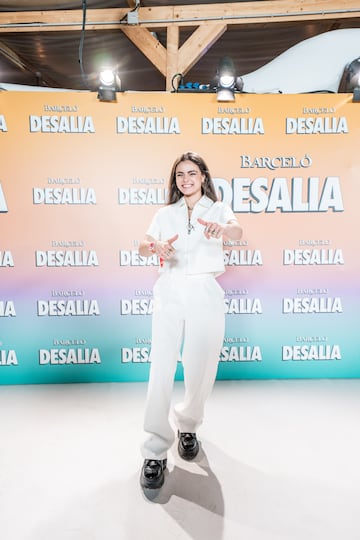 Luc¨ªa de la Puerta posa en la alfombra roja del festival Ron Barcel¨® Desalia 2025.