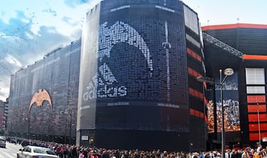 Fachada de Mestalla, el estadio del Valencia C.F.