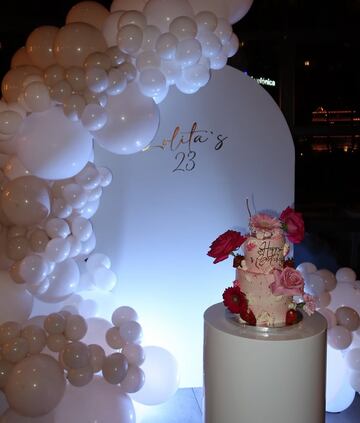 El fiest¨®n de cumplea?os de Lola Lolita: invitados VIP y una tarta ¨²nica de flores