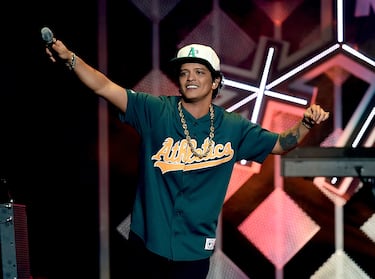 Según un reporte de NewsNation, el cantante tiene una deuda de juego de millones de dólares: "MGM básicamente es su dueño".