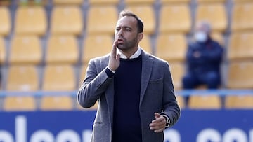 07/11/21 PARTIDO SEGUNDA DIVISION 
 ALCORCON AMOREBIETA
 ENTRENADOR FRAN FERNANDEZ