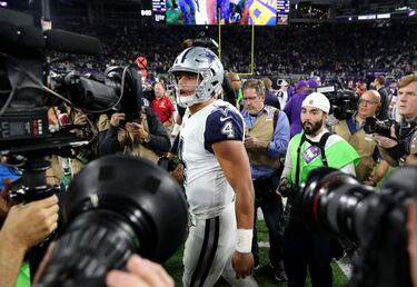 What is Dak Prescott's net worth?