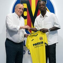 El Villarreal sorprende con el fichaje de Nicolás Pépé