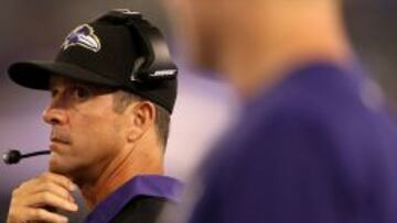 John Harbaugh entrenador de Ravens