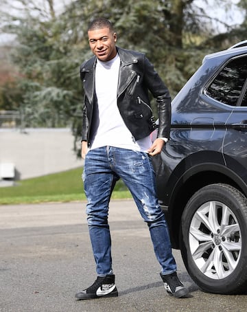 Kylian Mbappe a su llegada a la concentración en Clairefontaine-en-Yvelines. 