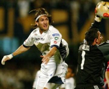 El atacante argentino Bruno Marioni fue campeón continental con Boca Juniors en 2007. En México defendió cinco camisetas: Pumas, Toluca, Atlas, Pachuca y Estudiantes. Con los universitarios fue campeón de Liga en el Clausura 2004, certamen en el que fue el máximo goleador con 16 anotaciones en fase regular.