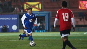 El jugador Gustavo Canales se despide del futbol profesional en un partido amistoso en el estadio Santa Laura