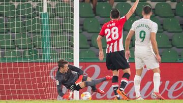 Julen Agirrezabala estuvo acertado en el Martínez Valero.