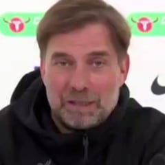 Klopp: "Salah quiere quedarse, pero también está el agente..."