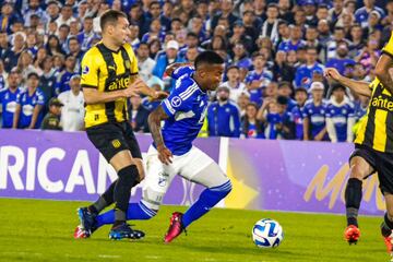 El equipo azul venció 3-1 a Peñarol por la cuarta fecha de la Copa Sudamericana y quedó muy cerca de la clasificación a octavos de final.