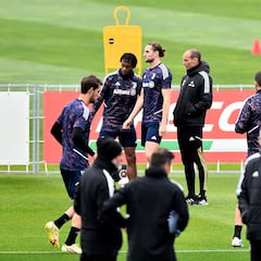 Allegri, orgulloso de tener a Cuadrado en el vestuario de la Juve