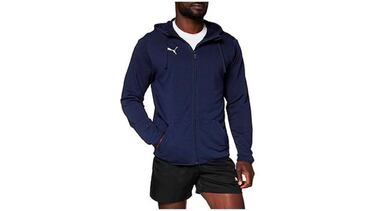 Encontramos la sudadera deportiva Puma perfecta para das de temperatura media