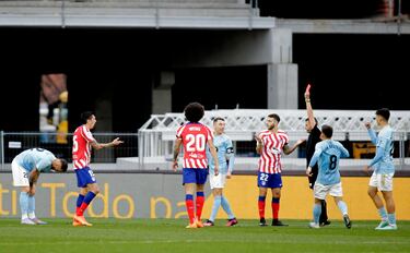 El defensa montenegrino fue expulsado en el minuto 69 tras interpretar Figueroa Vázquez que impidió haciendo falta a Larsen.