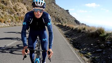 El ciclista espa?ol Enric Mas, durante un entrenamiento con el Movistar.