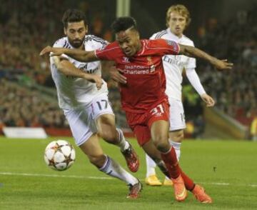 Raheem Sterling y Arbeloa.