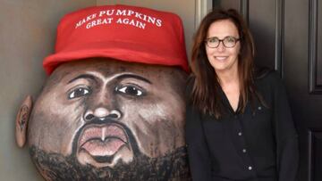 Crean calabaza gigante de Halloween con rostro de Kanye West