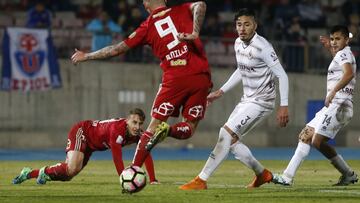 Futbol, Universidad de Chile vs La Serena
Copa Chile 2018
El jugador de Universidad de Chile Mauricio Pinilla, marca su gol contra La Serena durante el partido por Copa Chile en el estadio Nacional.
Santiago
16/06/2018
Ramon Monroy/Photosport
Foot