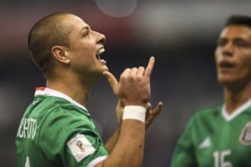 Photo during the action match Mexico vs Costa Rica corresponding the Qualifiers to the FIFA World Cup Russia 2018 at Azteca Stadium. Foto durante el partido Mexico vs Costa Rica correspondiente a las Eliminatorias rumbo a la Copa Mndial de la FIFA Rusia 2018, en el Estadio Azteca, en la foto: Gol Javier Hernandez Mexico 24/03/2017/MEXSPORT/Osvaldo Aguilar