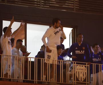 Los jugadores del Valencia celebraron la clasficación para la final de la Copa del Rey. En la imagen, Dani Parejo.