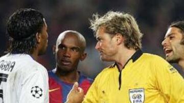 <B>AMENAZAS.</B> Frisk fue amenazado después de arbitrar el Barcelona-Chelsea en el Camp Nou.